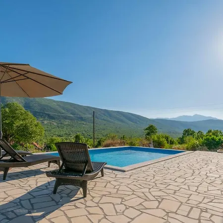 Villa Stone Rafael